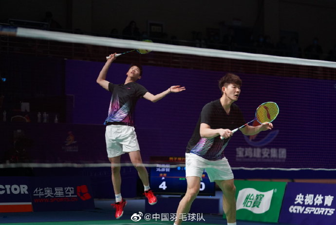 随着比赛的 随着比赛的